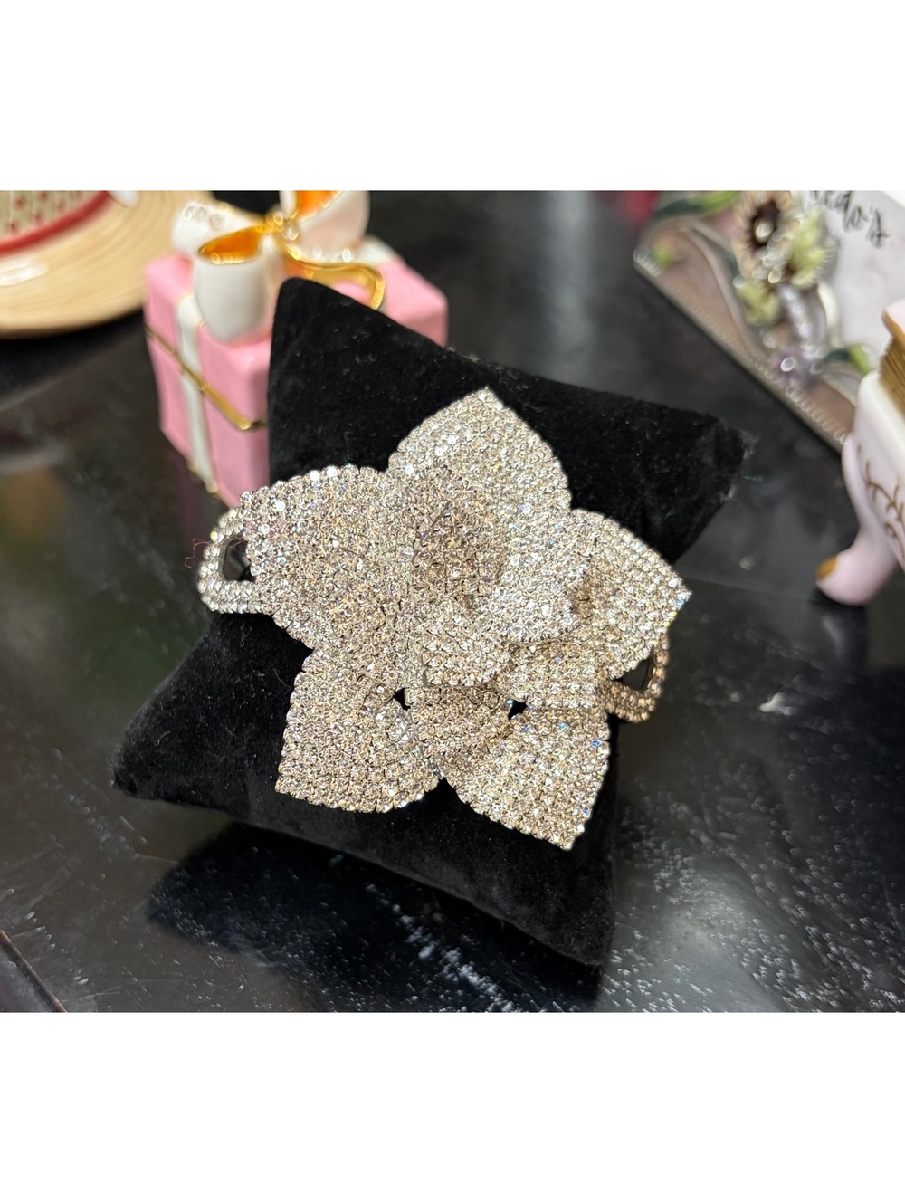 Sparkling Vintage Rhinestone Flower Clamper Bracelet Silver Tone Adjustable